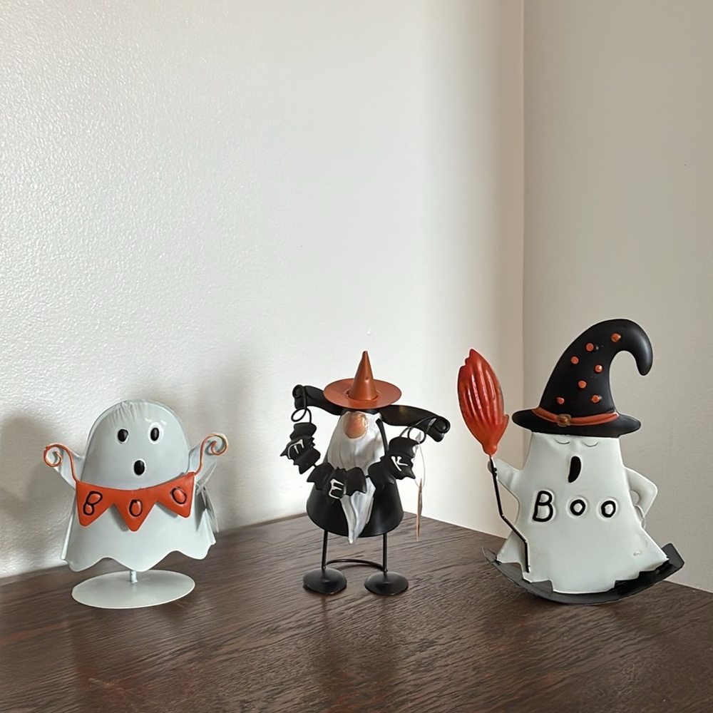 NWT- Set of 3- BOUNCING Metal Ghosts- BOO & Gnome EEK Halloween Decorations